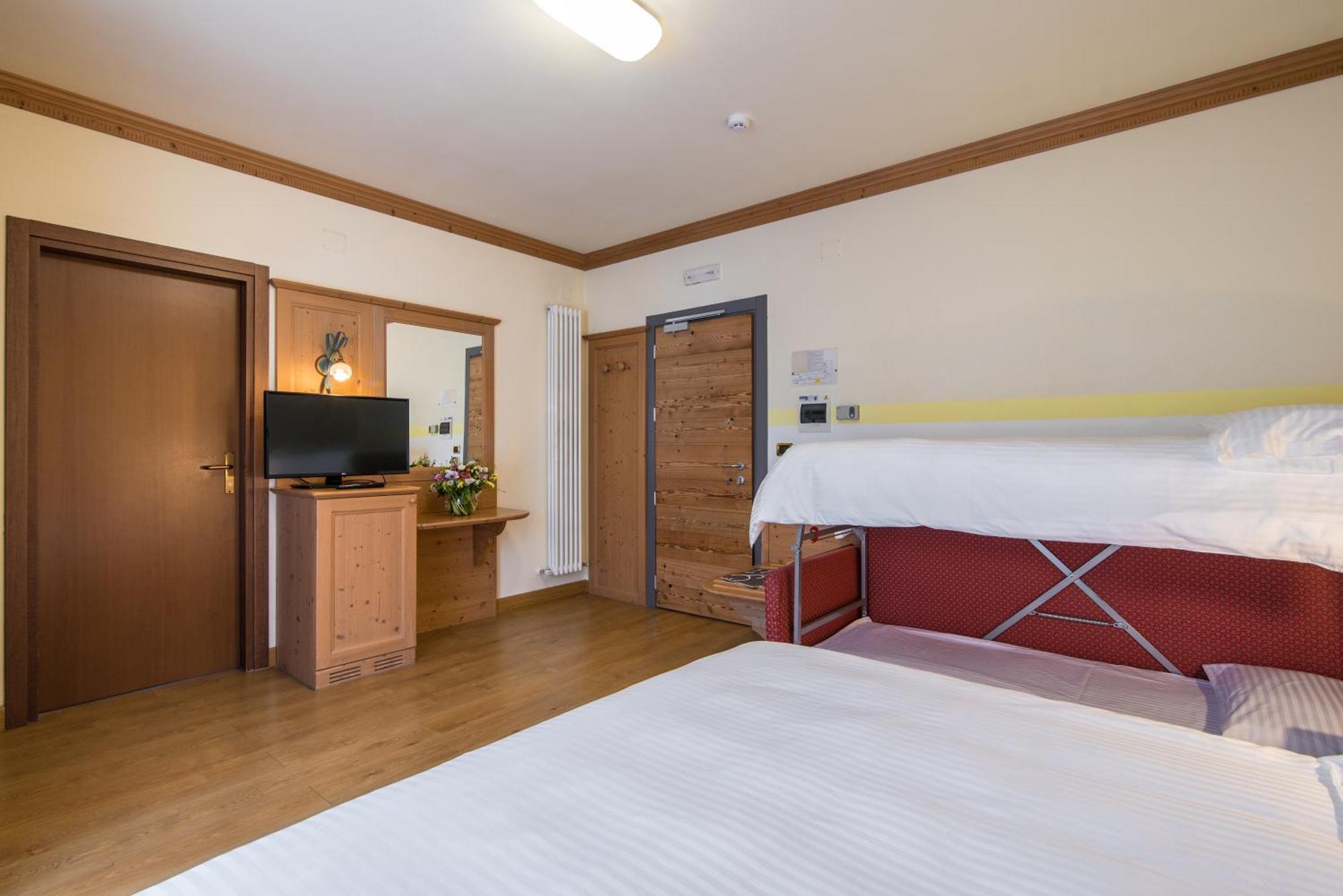 Hotel Colfosco Сан Мартино ди Кастроза Екстериор снимка